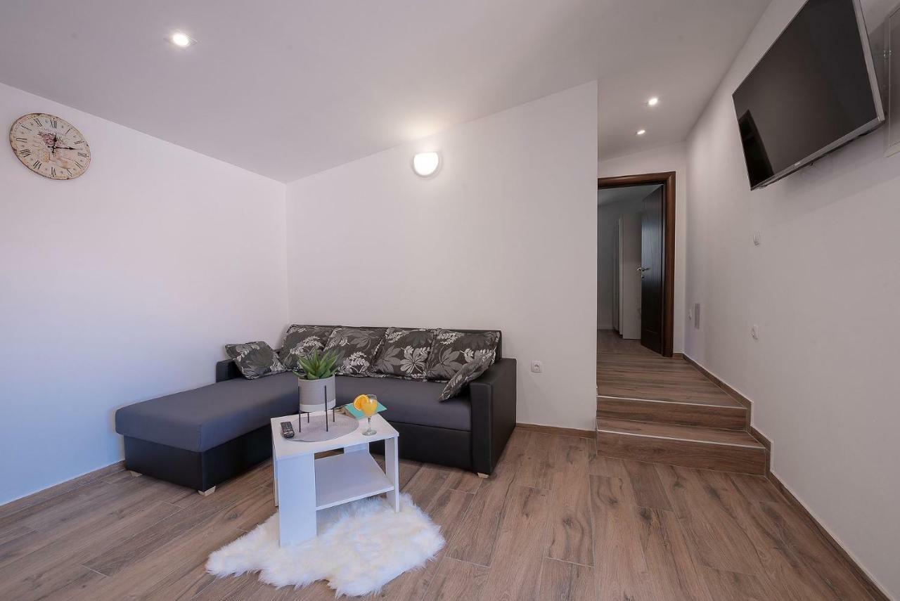Apartments Dijana Zadar Eksteriør bilde